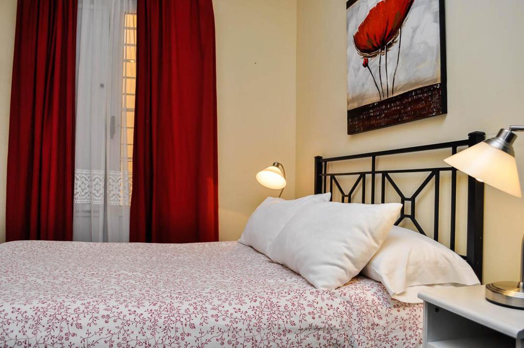 Pension La Montorena Севілья Екстер'єр фото